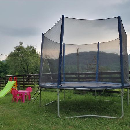 Popasul Galesean Hotel Galesu Bagian luar foto