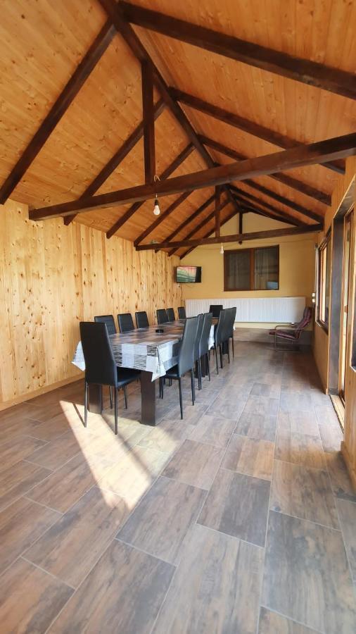 Popasul Galesean Hotel Galesu Bagian luar foto