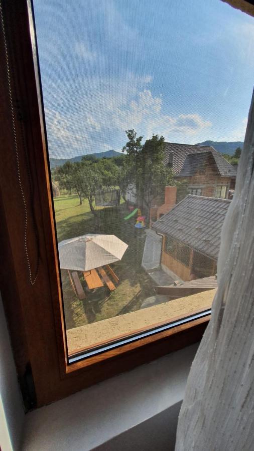 Popasul Galesean Hotel Galesu Bagian luar foto