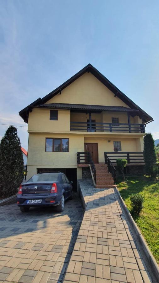 Popasul Galesean Hotel Galesu Bagian luar foto