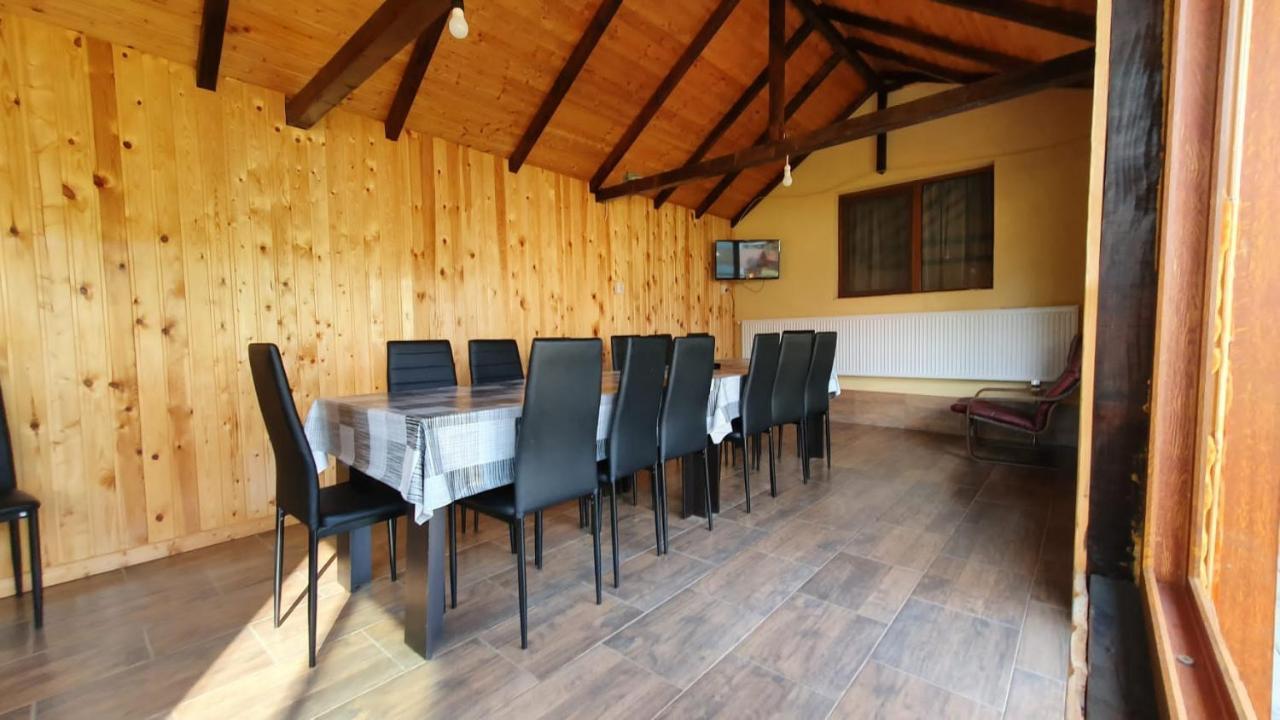 Popasul Galesean Hotel Galesu Bagian luar foto