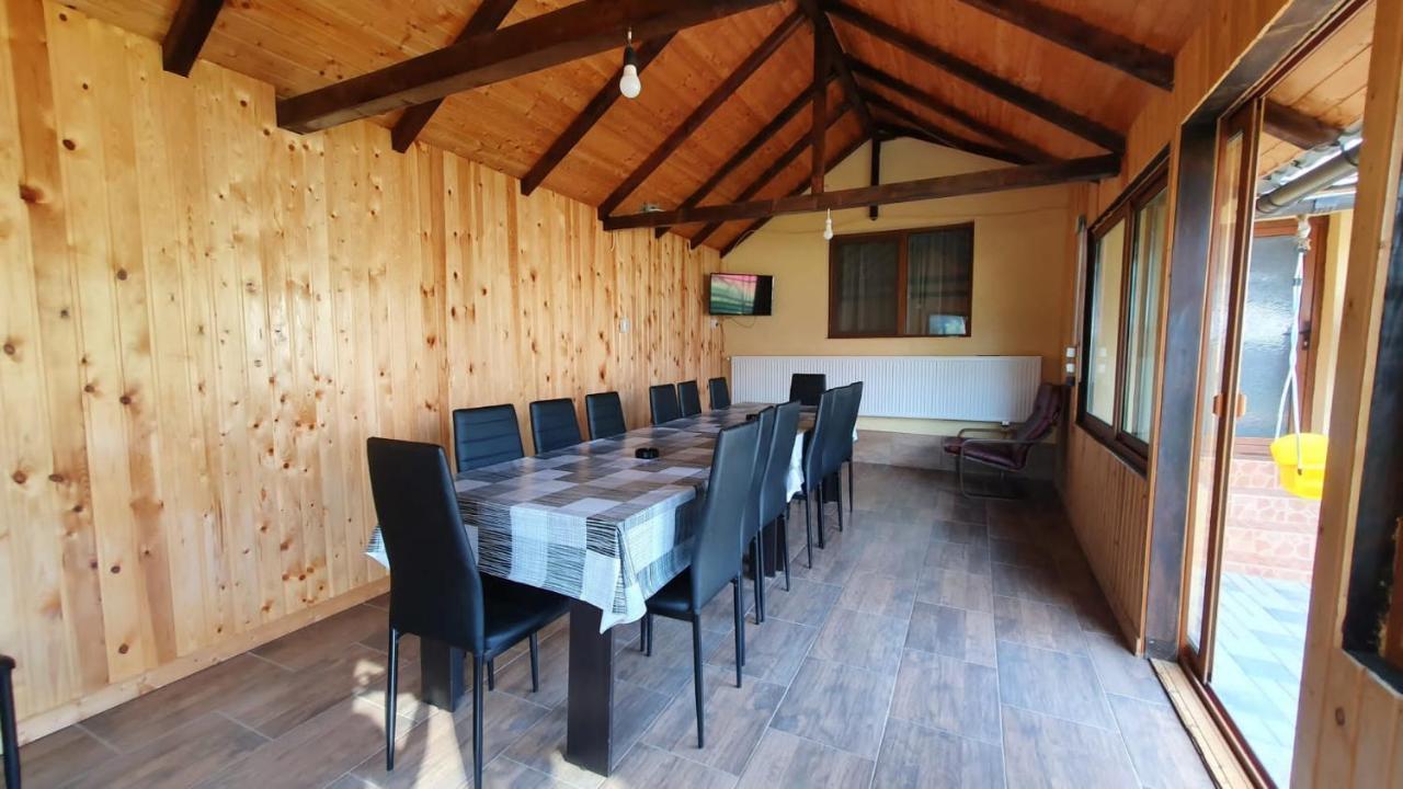 Popasul Galesean Hotel Galesu Bagian luar foto