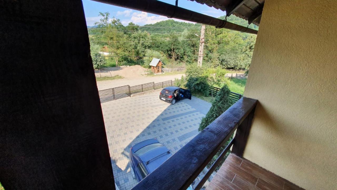 Popasul Galesean Hotel Galesu Bagian luar foto