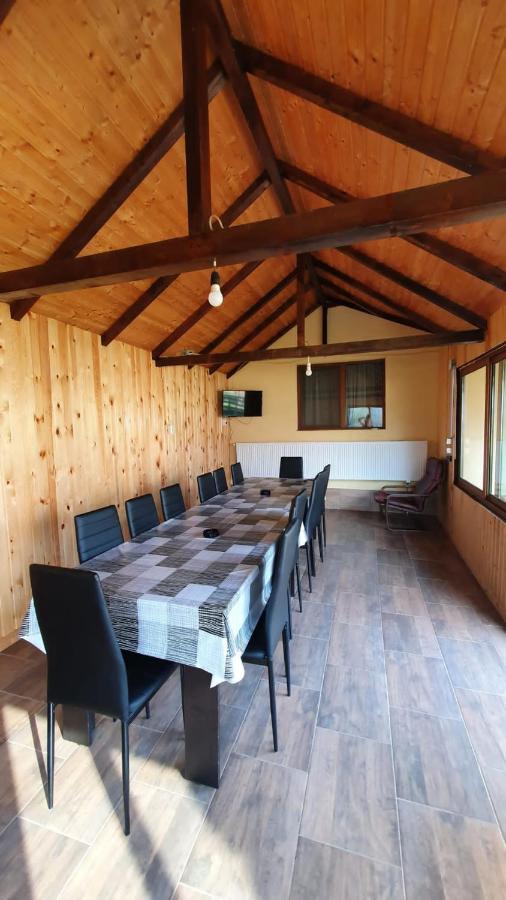 Popasul Galesean Hotel Galesu Bagian luar foto