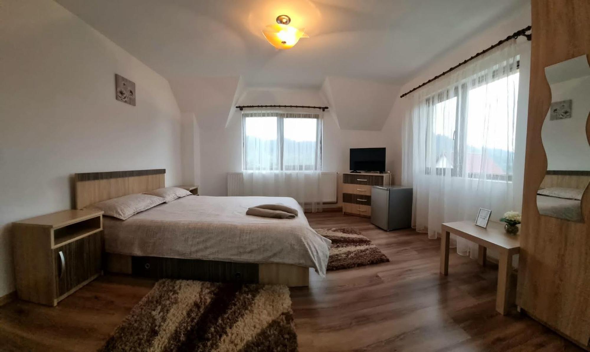 Popasul Galesean Hotel Galesu Bagian luar foto